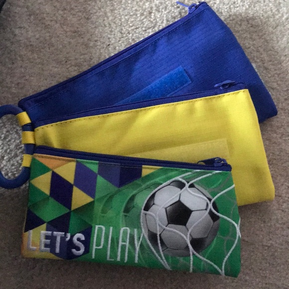 Awesome backpack with cool features - Picture 13 of 16